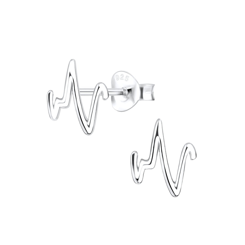 Puces d'oreilles battement de cœur en argent